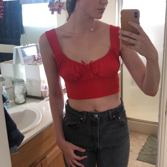 Red ruched going out top - Picture 3 of 4